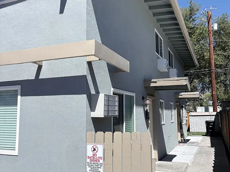 212 Hanby Ave — Photo 1