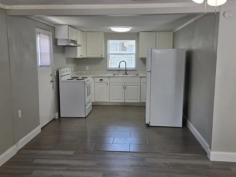 4412 Plum St — Photo 5