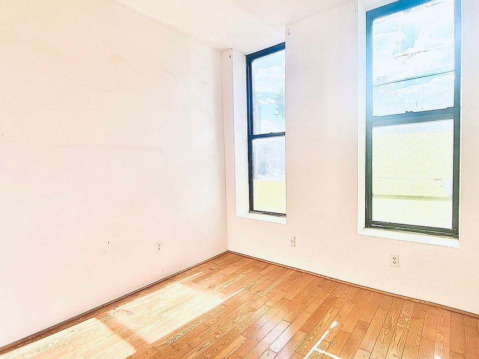 1st image of 155 E 108th St APT 1