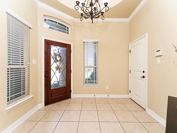 4th image of 12430 Horse Cres