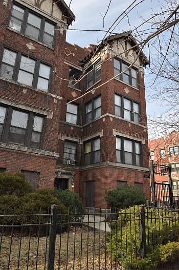 1st image of 5202 S Woodlawn Ave