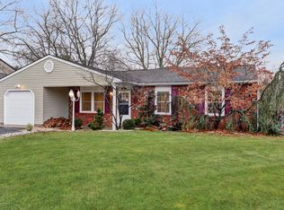 39 Pine Needle St, Howell, NJ 07731