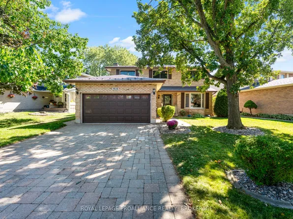 918 Edinborough Cres, Kingston, ON K7P 2C5