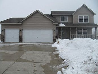1st image of 832 Lindsey Ln