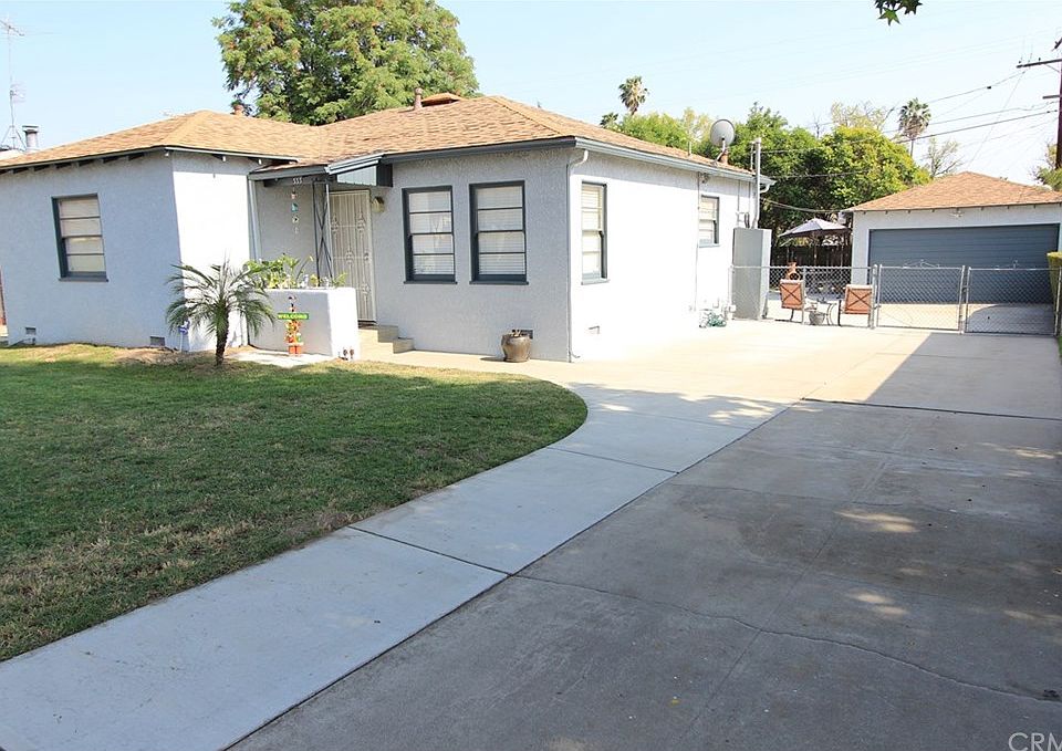 1st image of 333 Country Club Ln