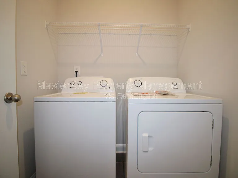 612 Amaranth Dr — Photo 22