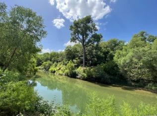 5354 Labus Ln, Elmendorf, TX 78112