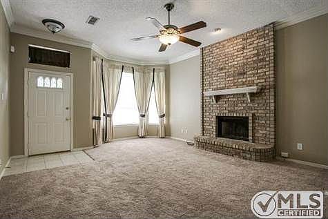 3rd image of 2128 Stoneridge Dr