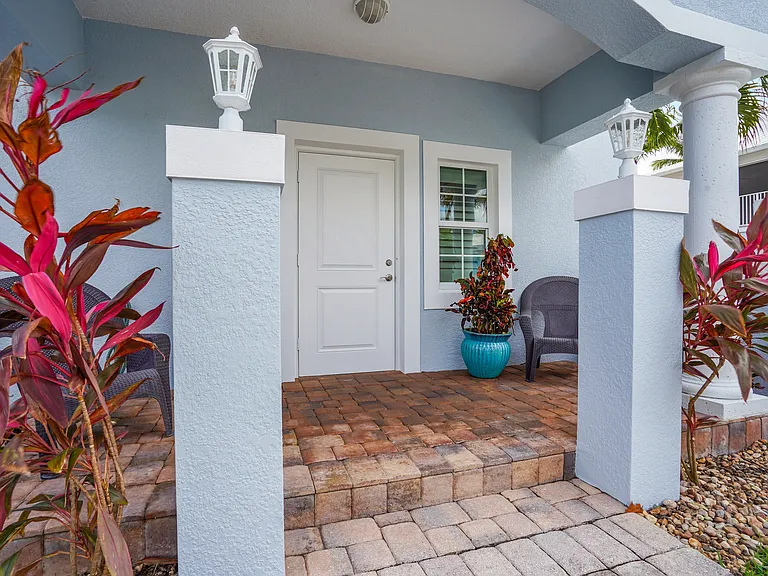 270 Mercury Rd — Photo 12