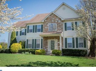 186 Country Ridge Dr, Royersford, PA 19468