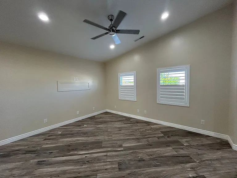 1696 N 2500 W — Photo 9
