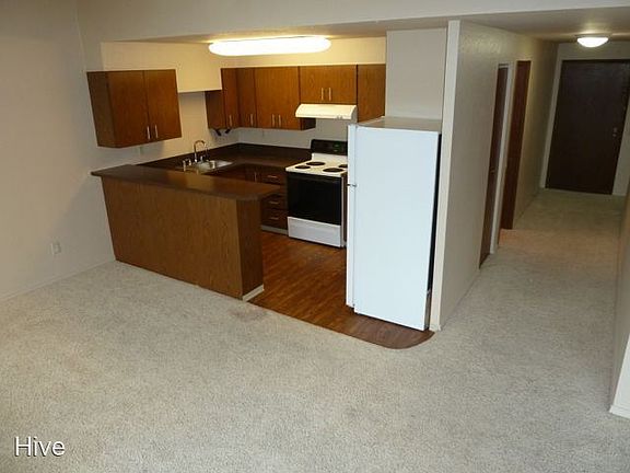 2nd image of 7000 Roosevelt Way NE APT 401