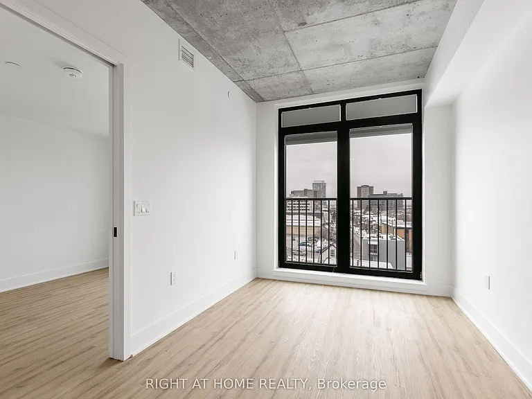 377 Winona Ave #310 — Photo 8
