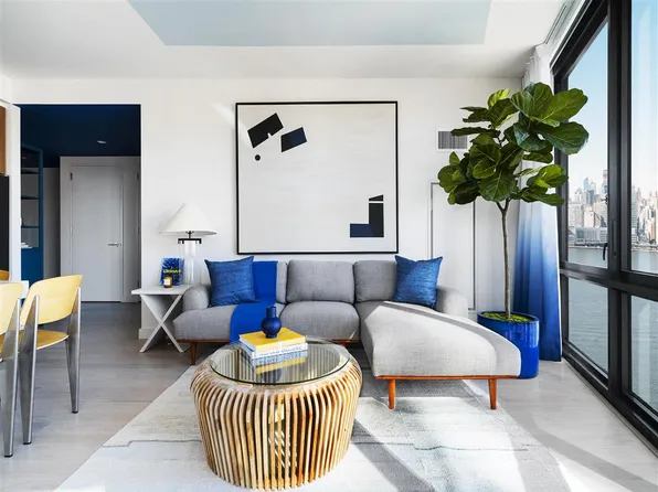 2 Blue Slip image 15 of 38