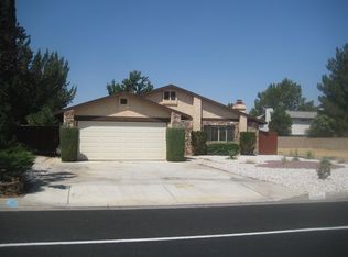 13030 Rolling Ridge Dr, Victorville, CA 92395