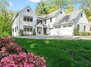 65 Locust Ave, Lexington, MA 02421
