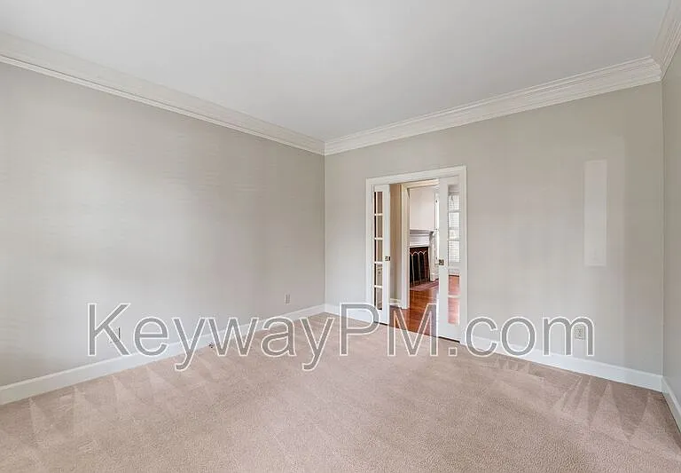 879 Sparkleberry Rd — Photo 17