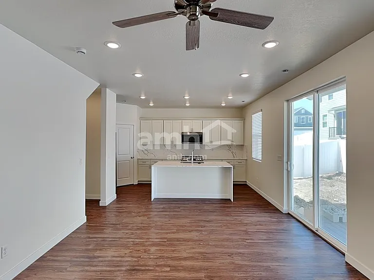 8964 S John Annie Ln — Photo 5