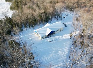 121 Loon Lake Rd, Magnetawan, ON P0A1Z0
