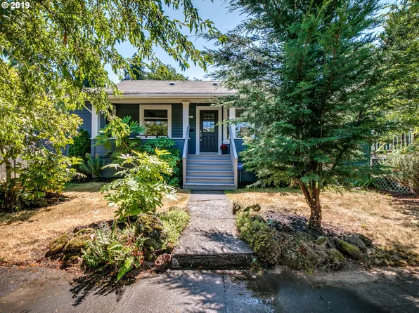 3594 SE Sherman St, Portland, OR 97214