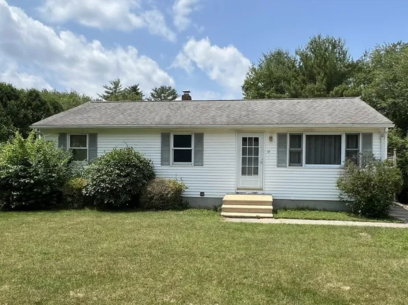 12 Surrey Ln, Webster, MA 01570