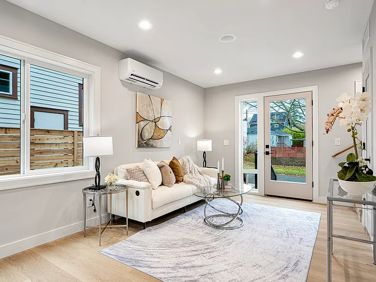 3054 Fairmount Ave SW — Photo 13