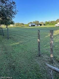 3rd image of 563 Bald Cypress Ave