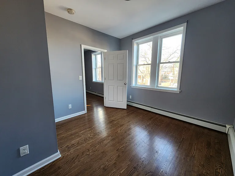 7628 John F Kennedy Blvd — Photo 9