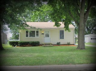 1017 N H St, Oskaloosa, IA 52577