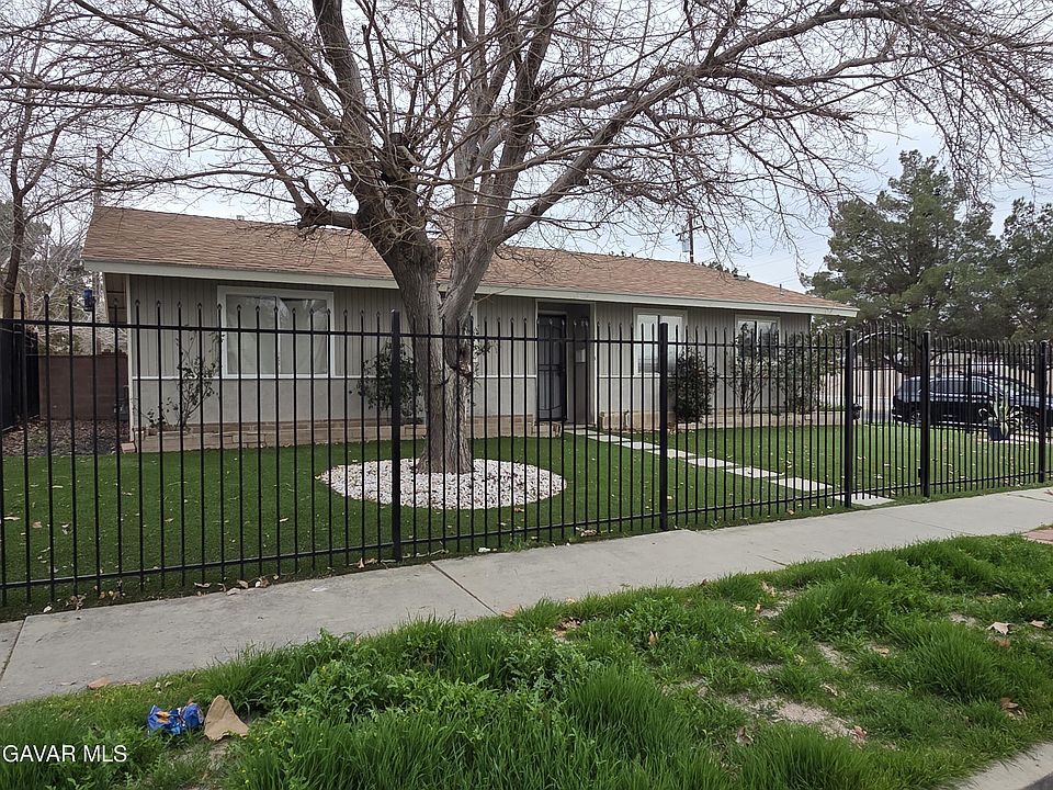 1st image of 828 W Avenue H6