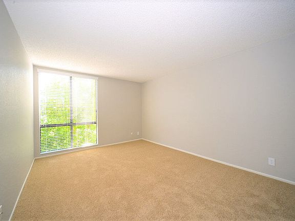 5th image of 4250 Coldwater Canyon Ave #111