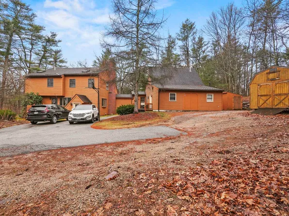 1 Blueberry Hill Road, Raymond, NH 03077