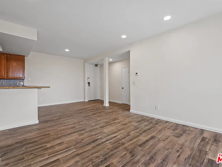 8707 Falmouth Ave #221 — Photo 2