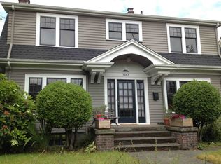 7047 17th Ave NE, Seattle, WA 98115