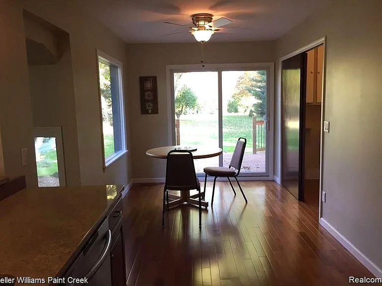 1886 Ruby Ave — Photo 6