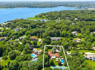 28 Basket Neck Ln, Remsenburg, NY 11960