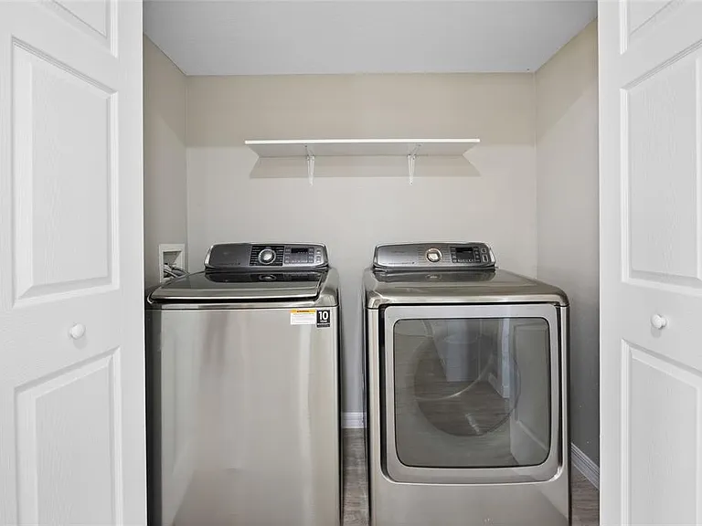 4510 SE 32nd Pl — Photo 16