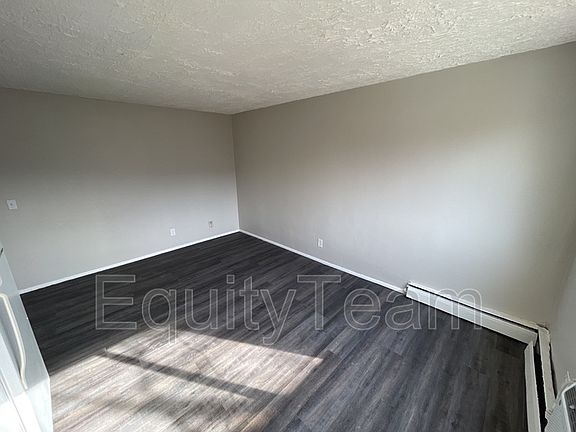 5th image of 1761 Harrison Ave APT 3