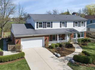 2806 Shannon Rd, Northbrook, IL 60062