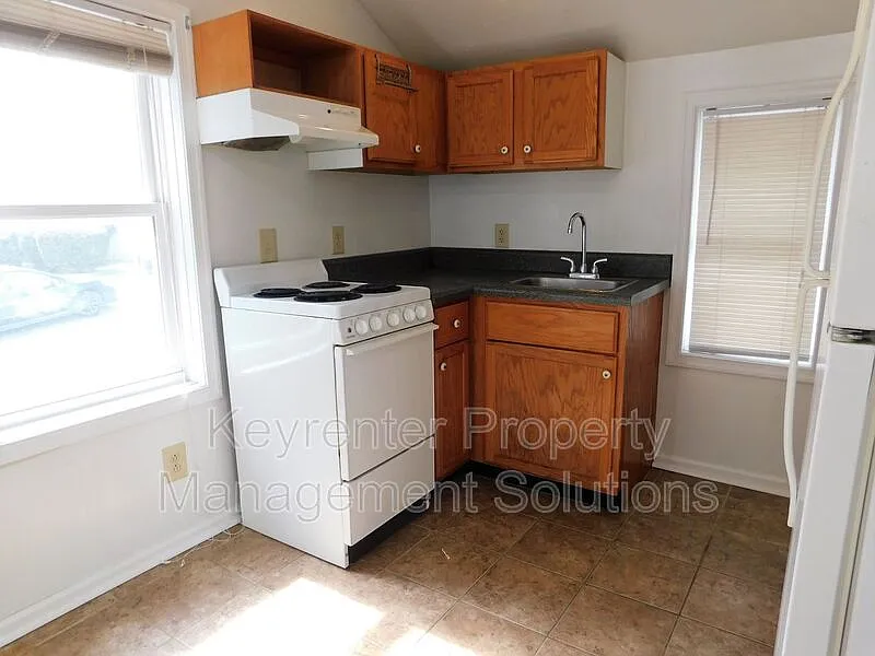 1 bed, 1.0 bath, 600 sqft, $900 — Photo 4