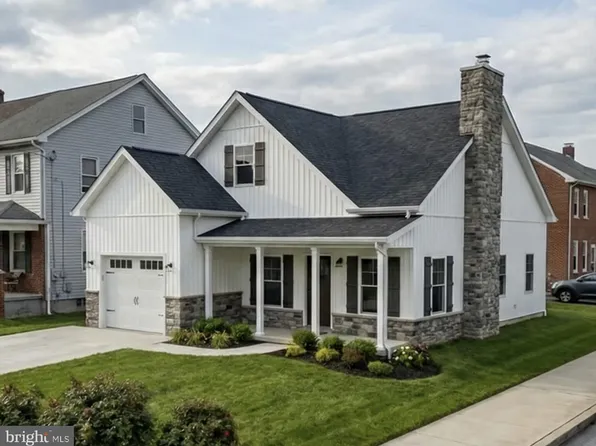 279 Prospect St, Pottstown, PA 19464