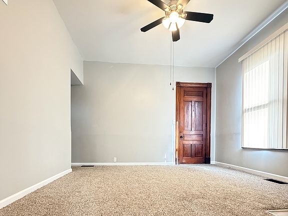 Living Room / Foyer