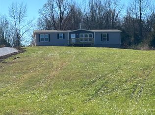 16880 Louisville Rd, Smiths Grove, KY 42171