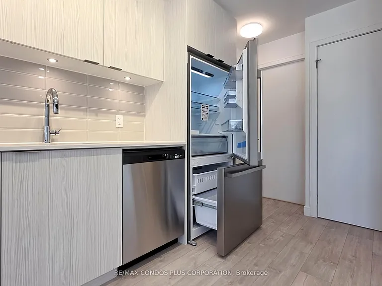 170 Clonmore Dr #5 — Photo 12
