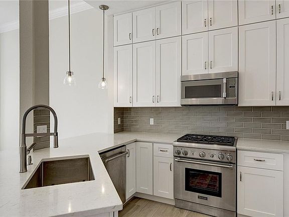 4th image of 1701 Spyglass Dr APT 10