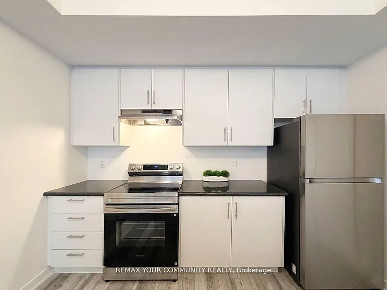 15100 Yonge St #106 — Photo 11