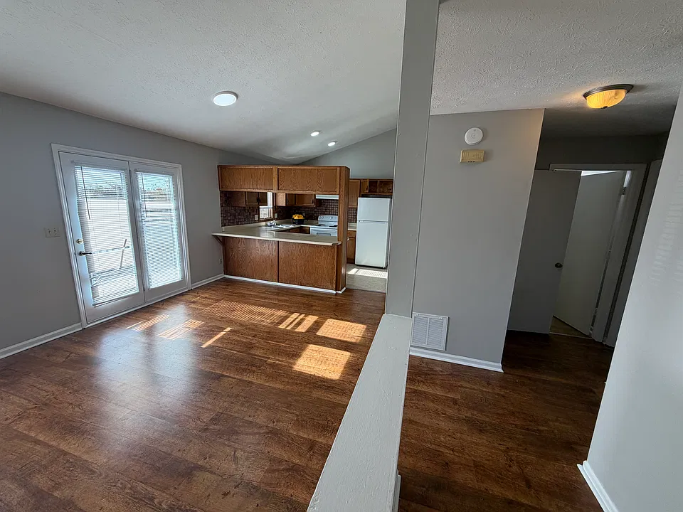 1655 Foxhaven Dr #208