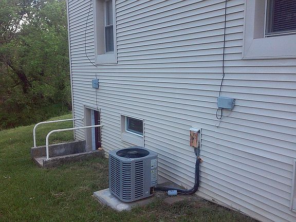 5th image of 1305 Montgomery St