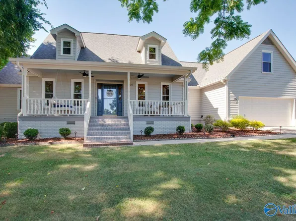 139 Heatherwood Dr, Madison, AL 35758