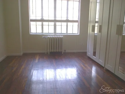 Rented by City Connections Realty | media 10